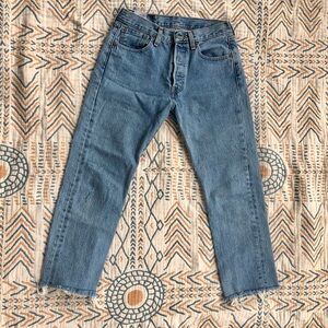 Vintage Raw Hem Levi’s 28